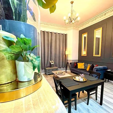 Adeamstays Provides Beautiful Centrally Located 1 And 2 Bed Apartments On Liverpools Boulevard Ngoại thất bức ảnh