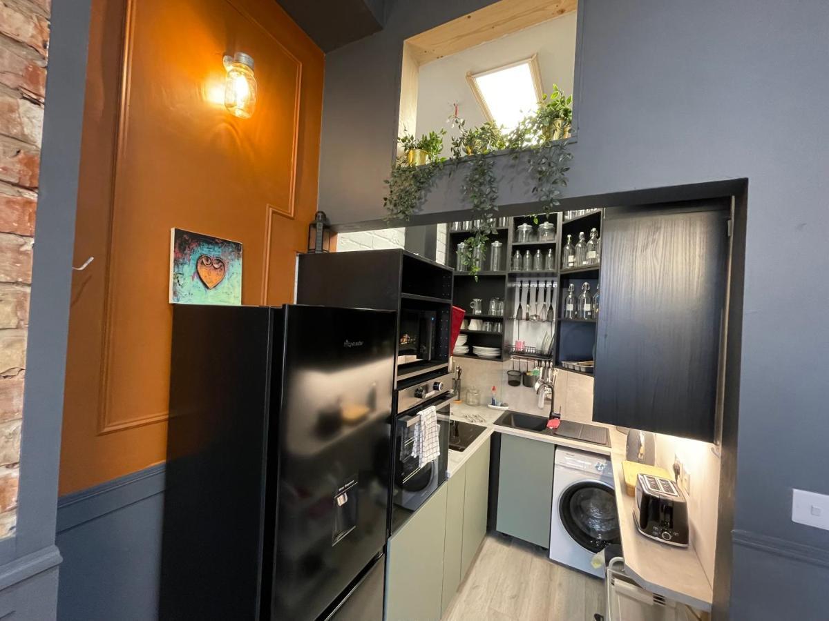 Adeamstays Provides Beautiful Centrally Located 1 And 2 Bed Apartments On Liverpools Boulevard Ngoại thất bức ảnh
