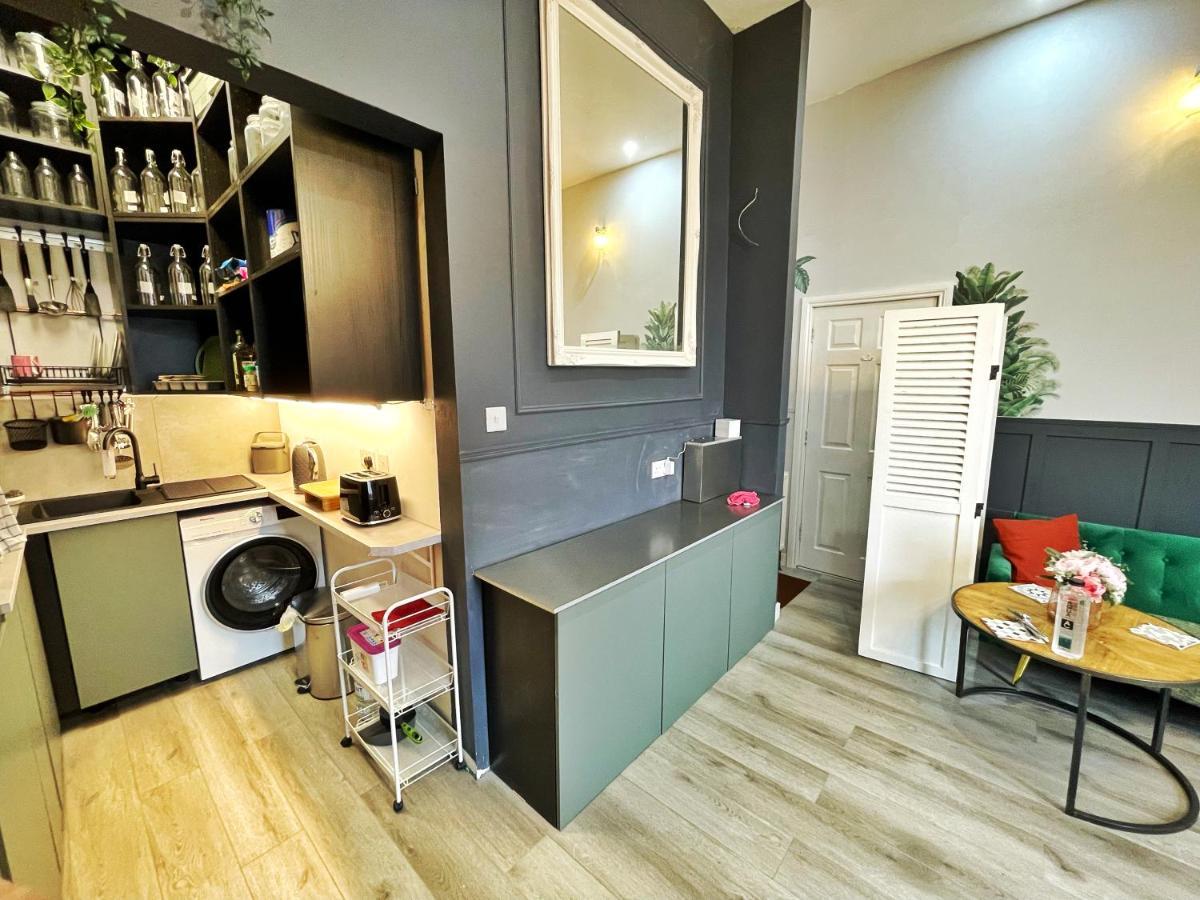 Adeamstays Provides Beautiful Centrally Located 1 And 2 Bed Apartments On Liverpools Boulevard Ngoại thất bức ảnh