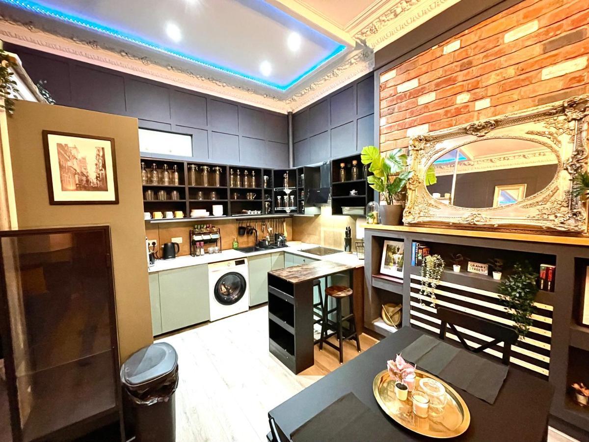 Adeamstays Provides Beautiful Centrally Located 1 And 2 Bed Apartments On Liverpools Boulevard Ngoại thất bức ảnh