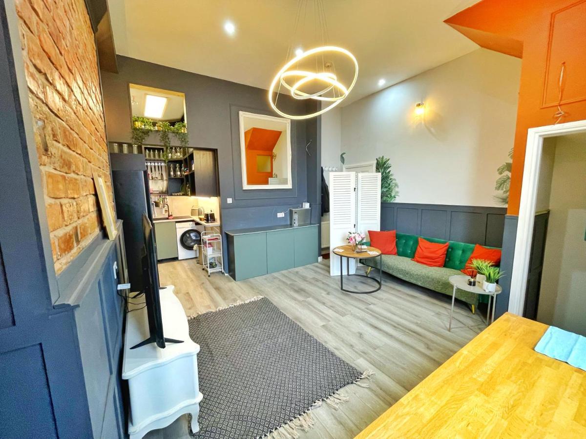 Adeamstays Provides Beautiful Centrally Located 1 And 2 Bed Apartments On Liverpools Boulevard Ngoại thất bức ảnh