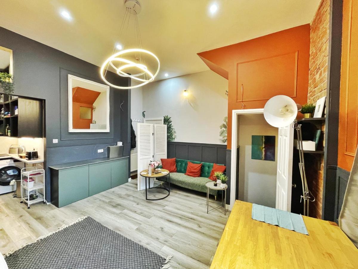 Adeamstays Provides Beautiful Centrally Located 1 And 2 Bed Apartments On Liverpools Boulevard Ngoại thất bức ảnh