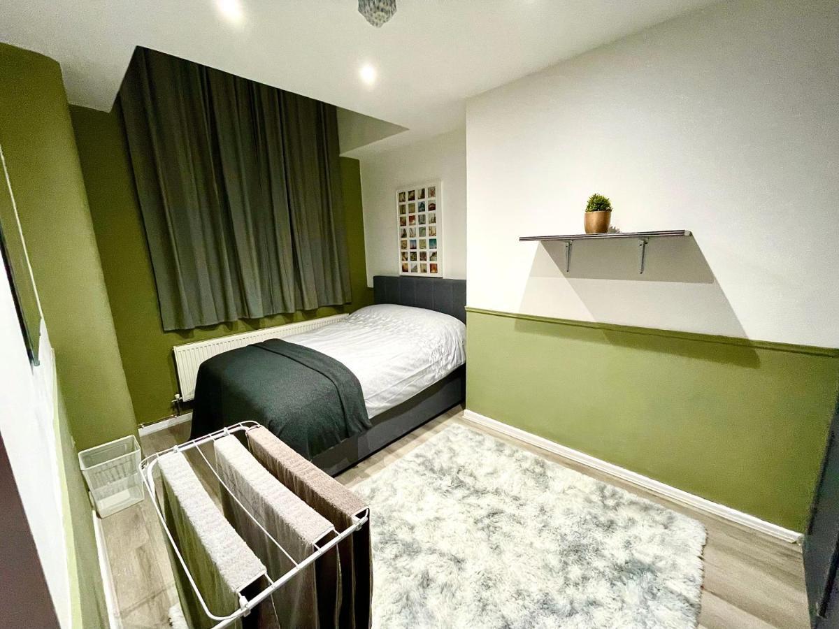 Adeamstays Provides Beautiful Centrally Located 1 And 2 Bed Apartments On Liverpools Boulevard Ngoại thất bức ảnh