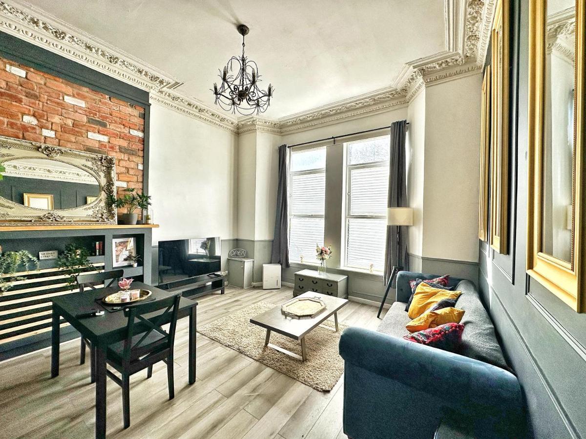Adeamstays Provides Beautiful Centrally Located 1 And 2 Bed Apartments On Liverpools Boulevard Ngoại thất bức ảnh