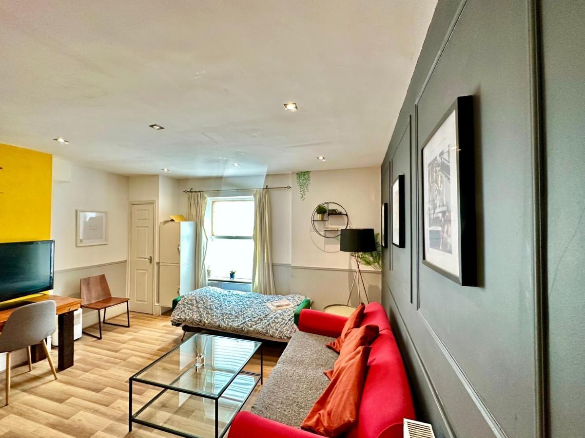 Adeamstays Provides Beautiful Centrally Located 1 And 2 Bed Apartments On Liverpools Boulevard Ngoại thất bức ảnh